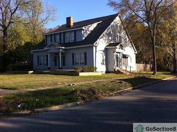 2nd image of 611 W Grove Ave