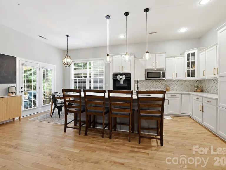 8636 Sagekirk Ct — Photo 6