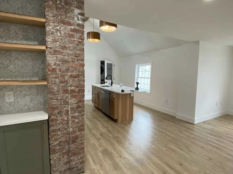 109 Main St #B — Photo 8