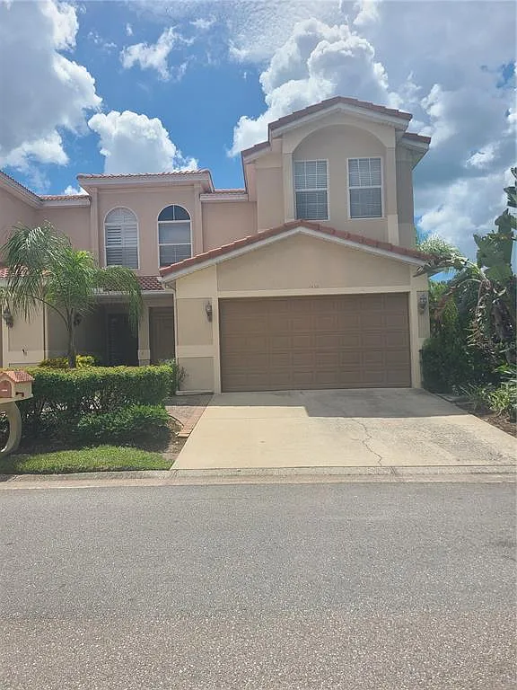 3 bed, 2.5 bath, 2673 sqft, $2,900 — Photo 1