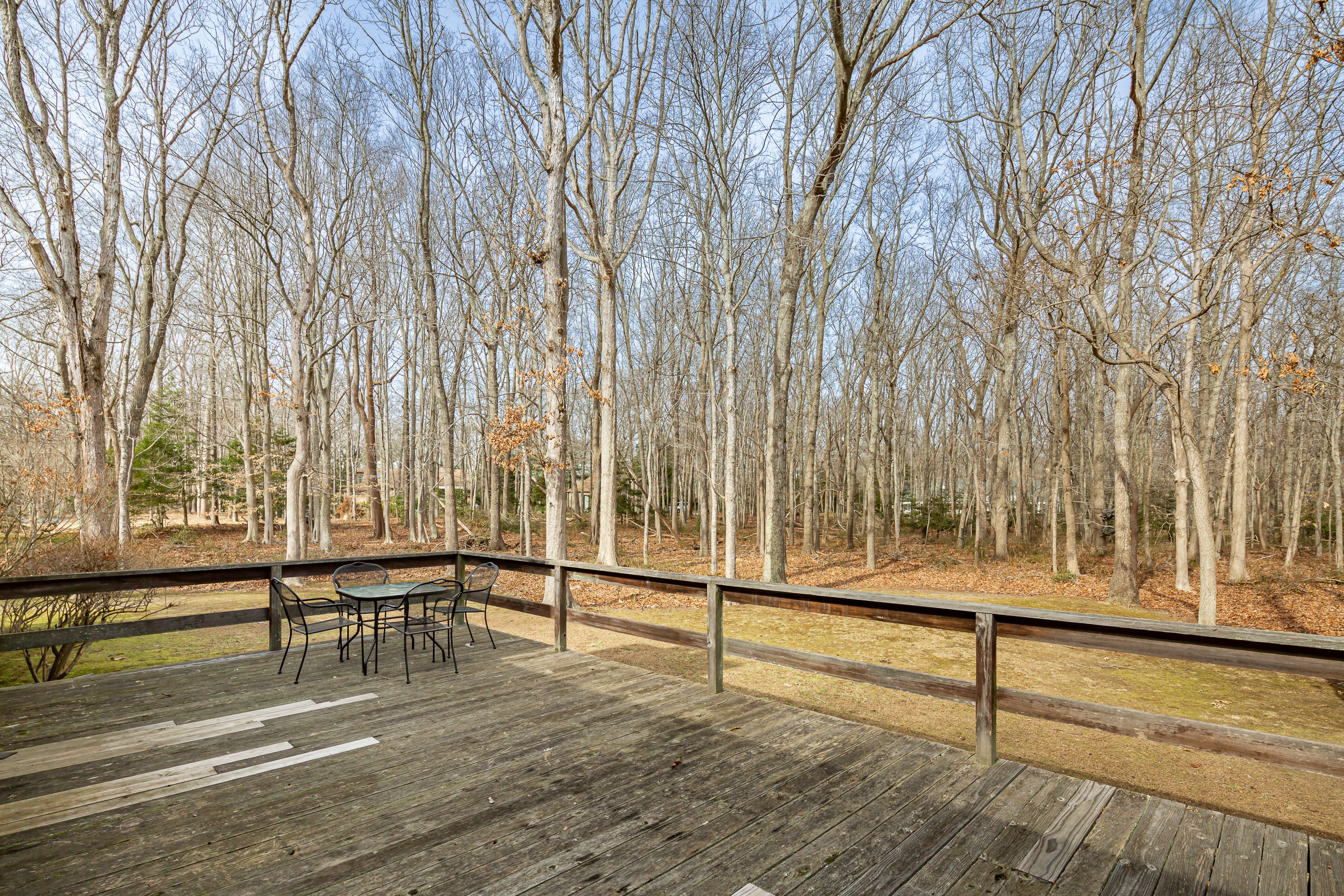 5 Country Club Dr, Shelter Island, NY 11964 | Out East