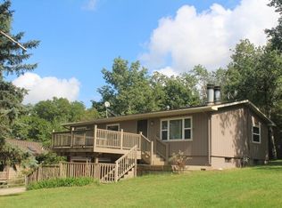 N7174 Chapel Dr, Whitewater, WI 53190
