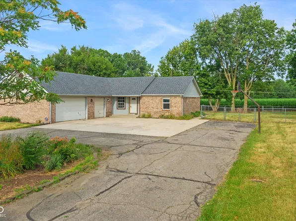 2140 Danbury Dr, Indianapolis, IN 46231