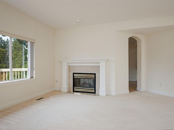 5th image of 530 Marsett Pl #77
