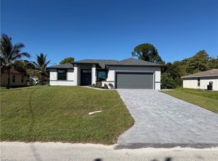 817 Atherton AVE, LEHIGH ACRES, FL 33971