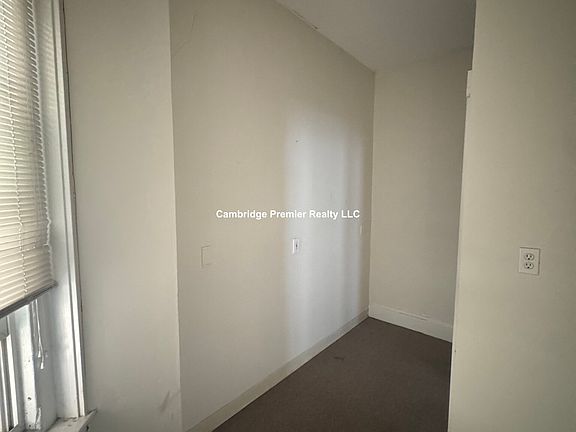 3rd image of 891 Massachusetts Ave APT 12