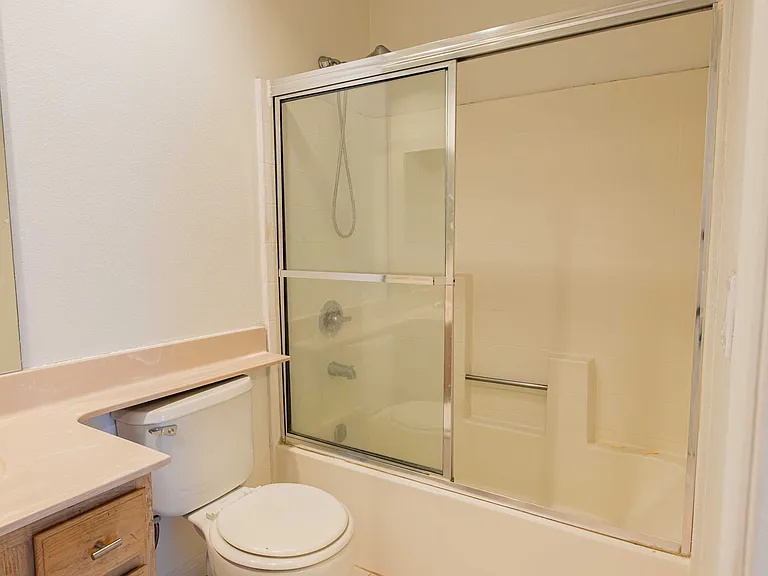 1131 Campbell St #211 — Photo 28