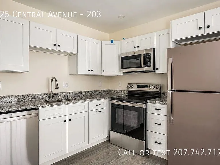 725 Central Ave #203 — Photo 5