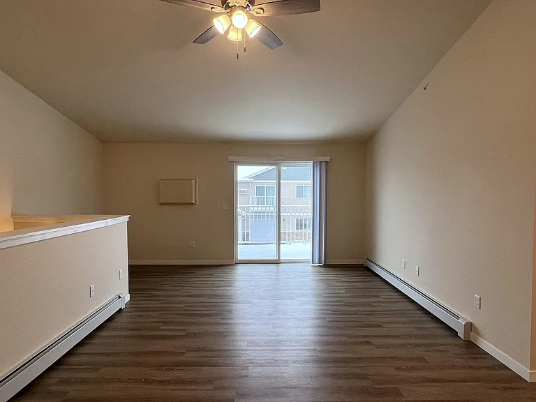 713 Caroline St — Photo 126
