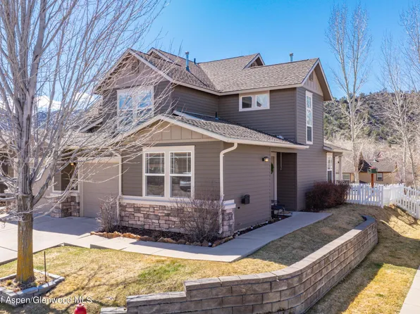 225 W Capital Ct, New Castle, CO 81647