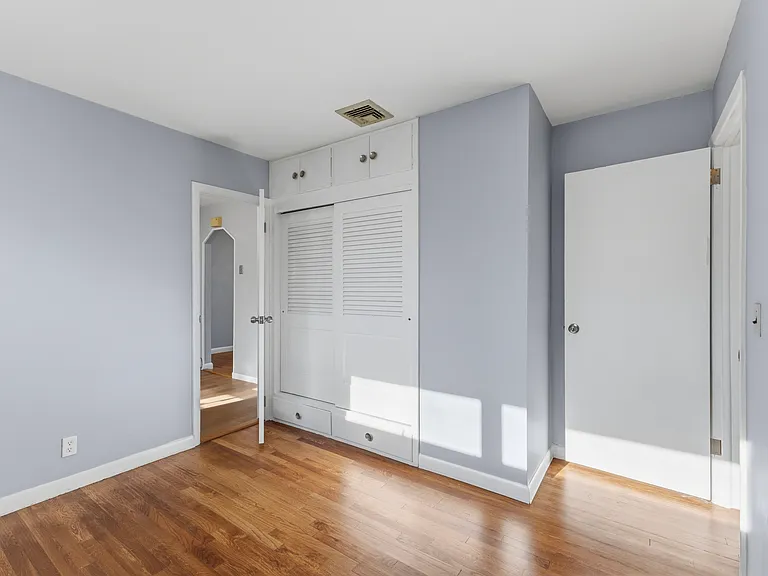 772 Arbor Rd — Photo 9