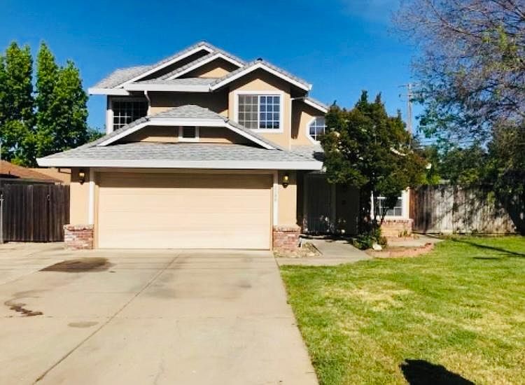 Front of home and front yard
