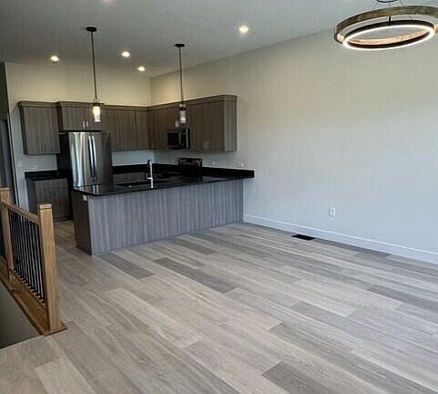 4th image of 9102 Village Way #103