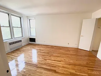 Rented by Papp Realty