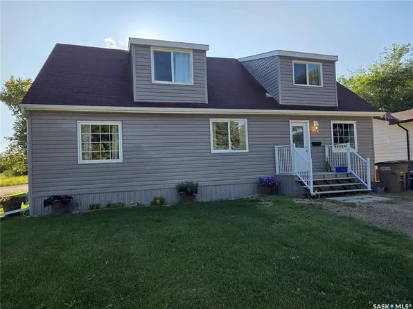 258 Second STREET NE, Wadena, SK S0A 4J0