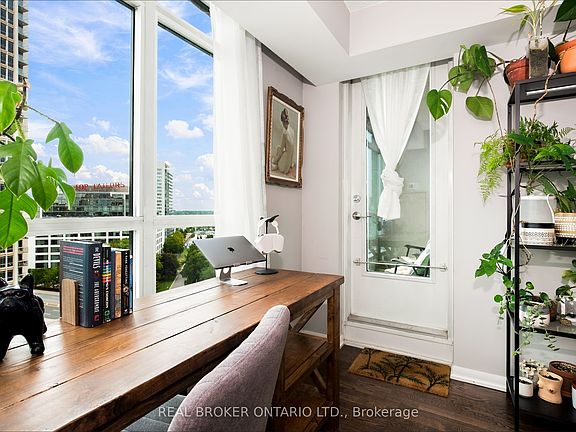 2nd image of 215 Fort York Blvd #1312