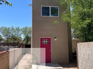 2110B Lead Ave SE, Albuquerque, NM 87106
