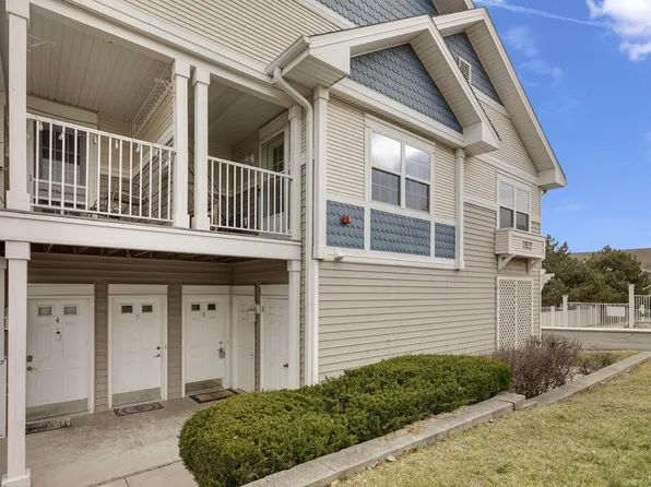 7972 North 107th STREET #6, Milwaukee, WI 53224