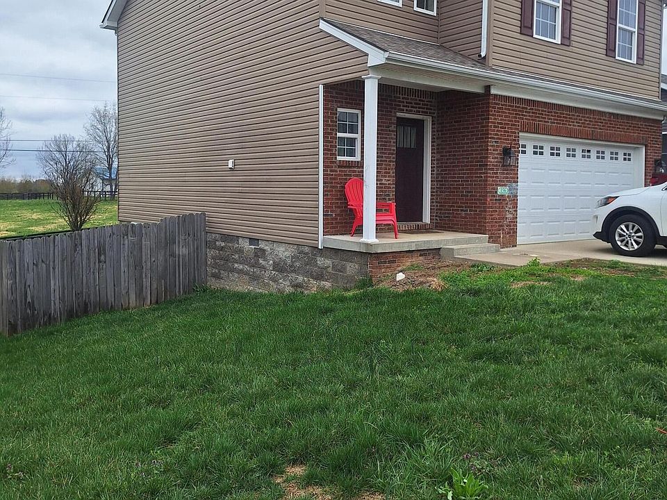 2nd image of 156 Hickory Ct