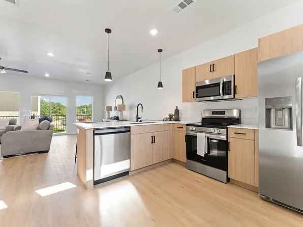 1479 W Hendon St #108, Fayetteville, AR 72701