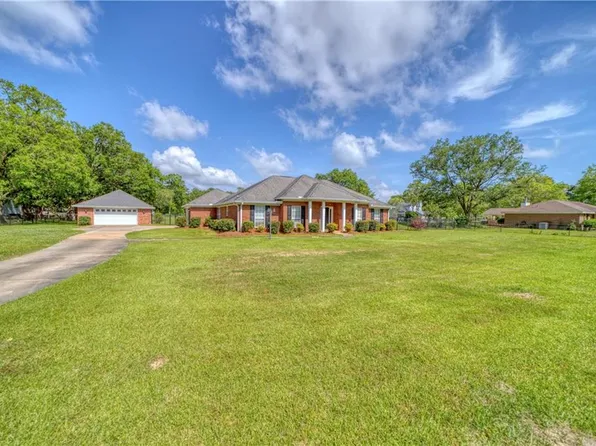 8841 Schoener Rd, Grand Bay, AL 36541