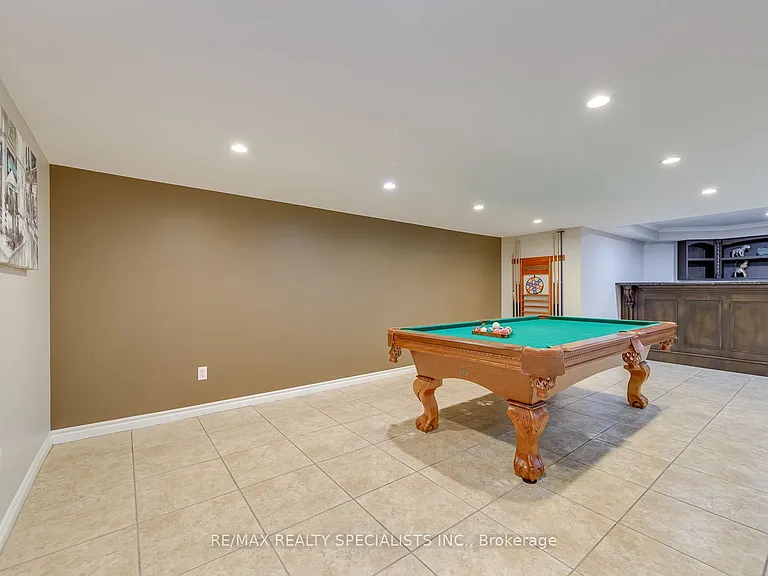 1499 Ravensmoor Cres — Photo 43