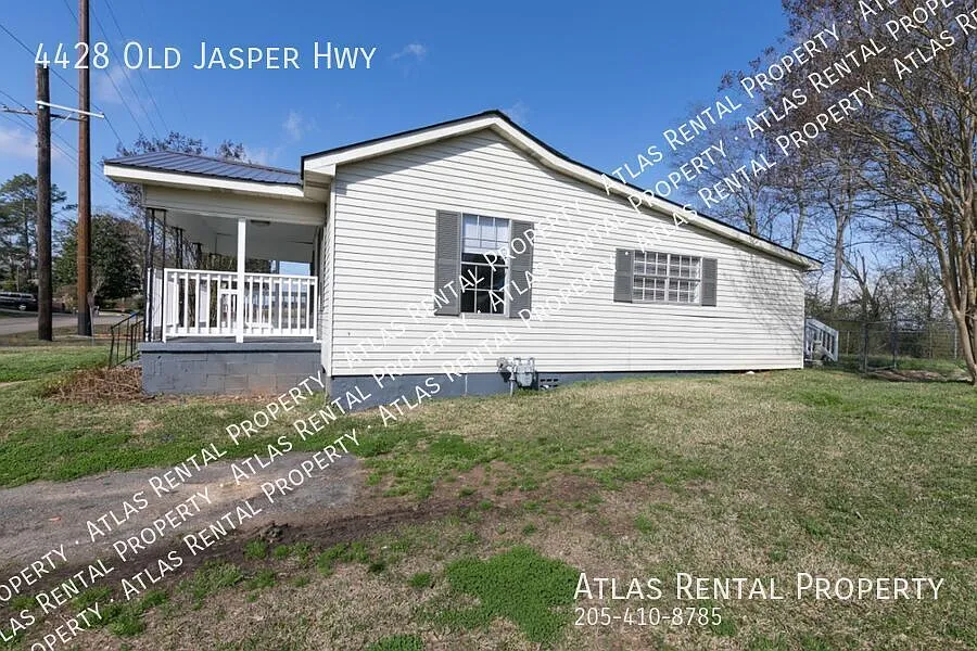 Fall in Love with This 3BR Home in Adamsville Perfect Inside & Out! — Photo 4