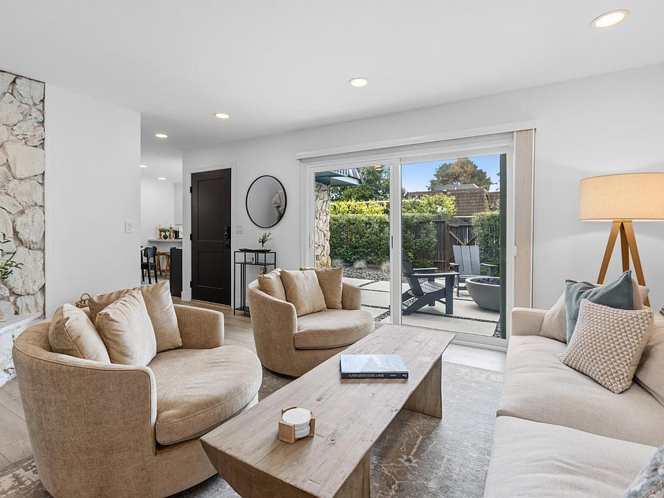 1st image of 745 Marsh Court