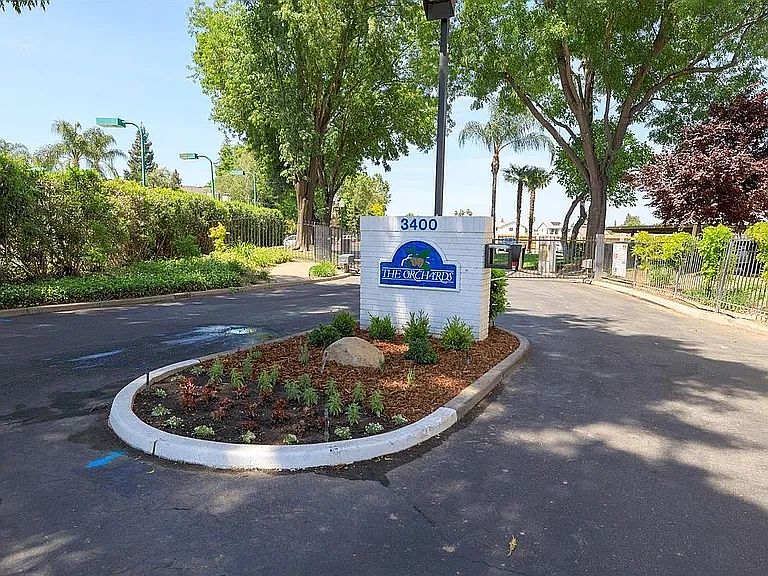 Gated community. Car wash area available. One covered parking space.
