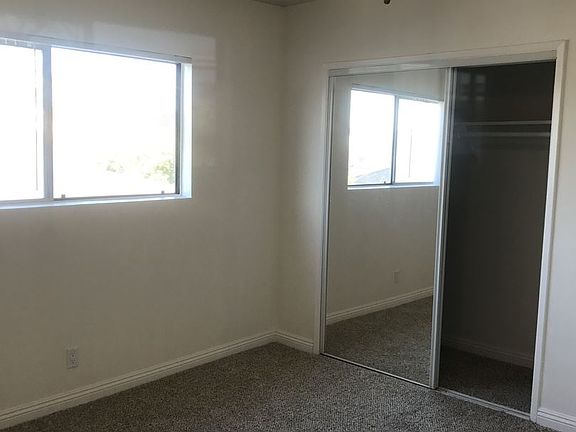4th image of 4848 W 116th St APT D
