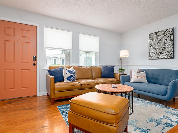 2nd image of 1301 2nd St N #1301