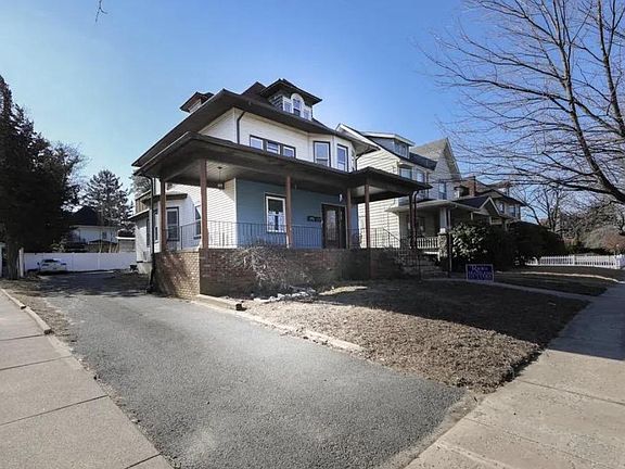 2nd image of 1112 Collings Ave
