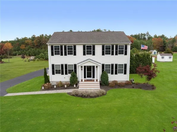 1 Henry Clay Ct, West Greenwich, RI 02817