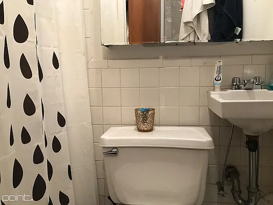 Rented by Point NYC | media 37