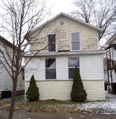 119 S Oak St photo 1