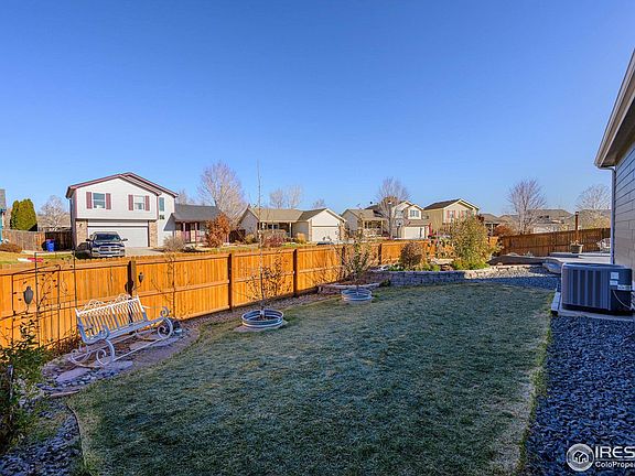 5th image of 556 S Prairie Dr