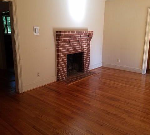 4th image of 255 S Hillcrest Dr