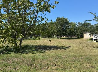 1035 21st St, Hempstead, TX 77445