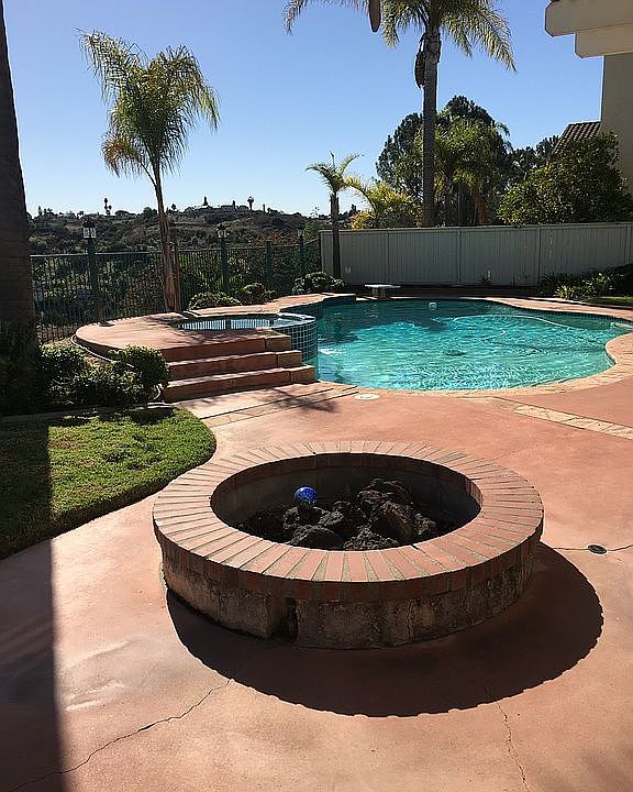 2nd image of 5205 Palmera Dr