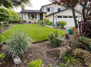 4045 54th Ave SW, Seattle, WA 98116