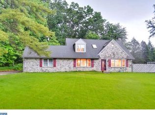 112 Sweisford Ln, Pottstown, PA 19465