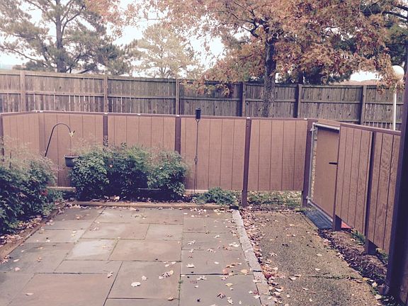2nd image of 579 Ayrshire Way APT C