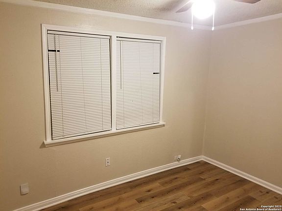 5th image of 513 BEE ST