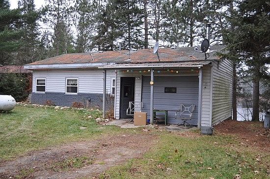 2nd image of 2153 Lake Dr