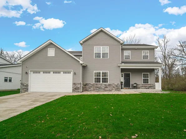 2607 Dorset Dr, Valparaiso, IN 46383
