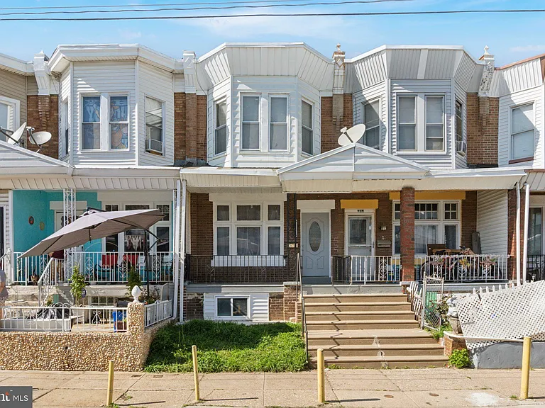 127 W Albanus St — Photo 3
