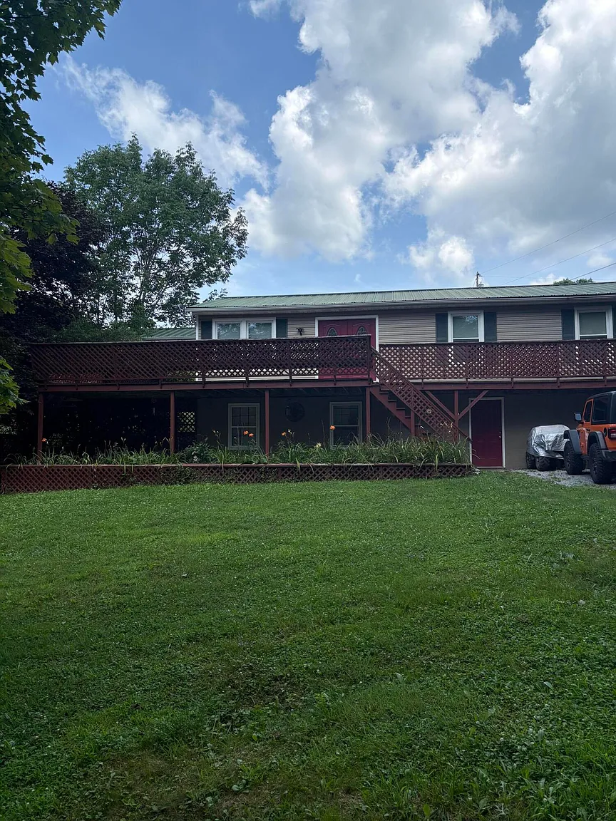 553 Carpenter Rd photo 1