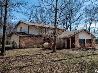 11580 Sherry Lynn Dr, Carbondale, IL 62901