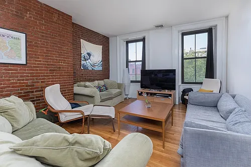1662 Washington St #4 Photo 1