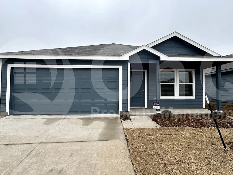 6744 Teal Cir — Photo 1